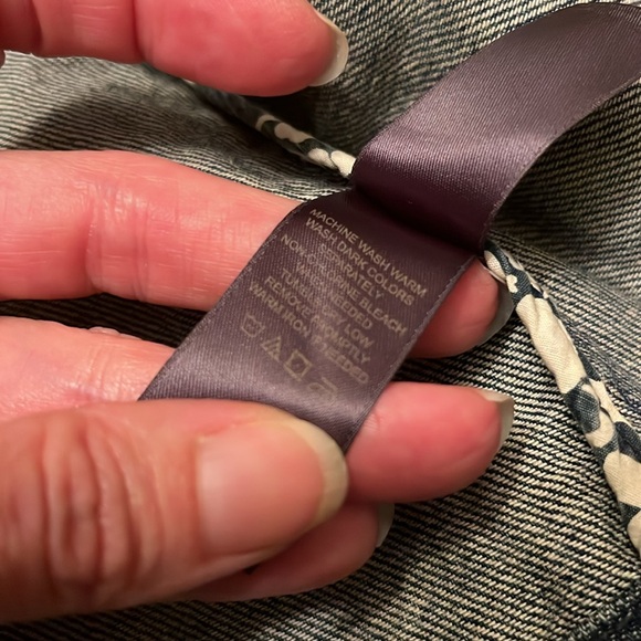 Like new Liz Claiborne button down denim jacket - Picture 11 of 15